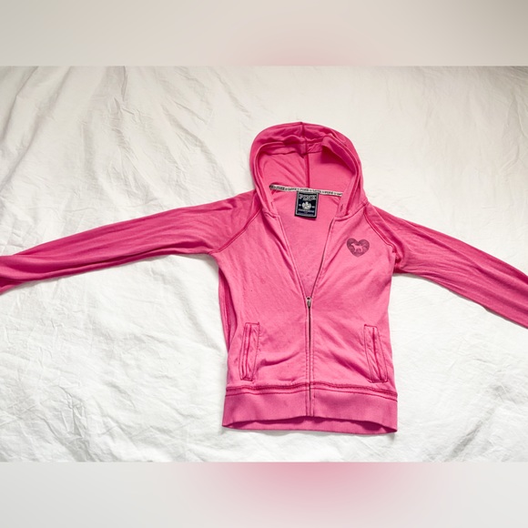 NWOT VICTORIA’S SECRET LIMITED EDITION PINK SWEATER - Picture 6 of 7